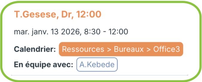 En équipe avec. Docteur travaillant avec une infirmière.